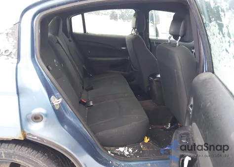 2011 Chrysler 200 Lx z USA, uszkodzony, nr VIN 1C3BC4FBXBN566600